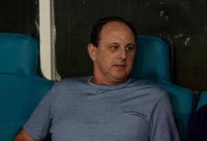 Rogério Ceni, técnico do Bahia, no jogo diante do Grêmio